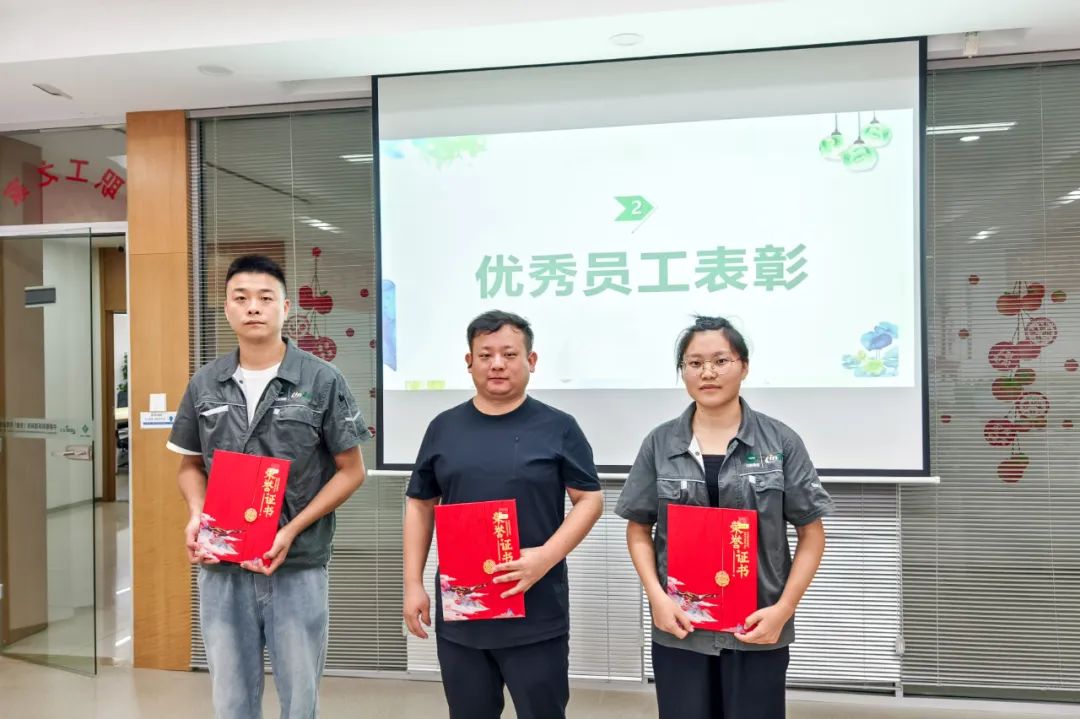 1724316103537589.jpg 1724316103537589.jpg